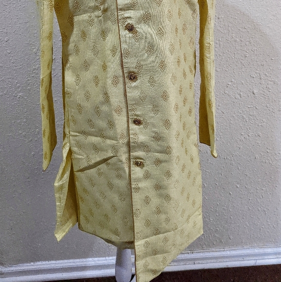 Sherwani - Picture 2 of 2